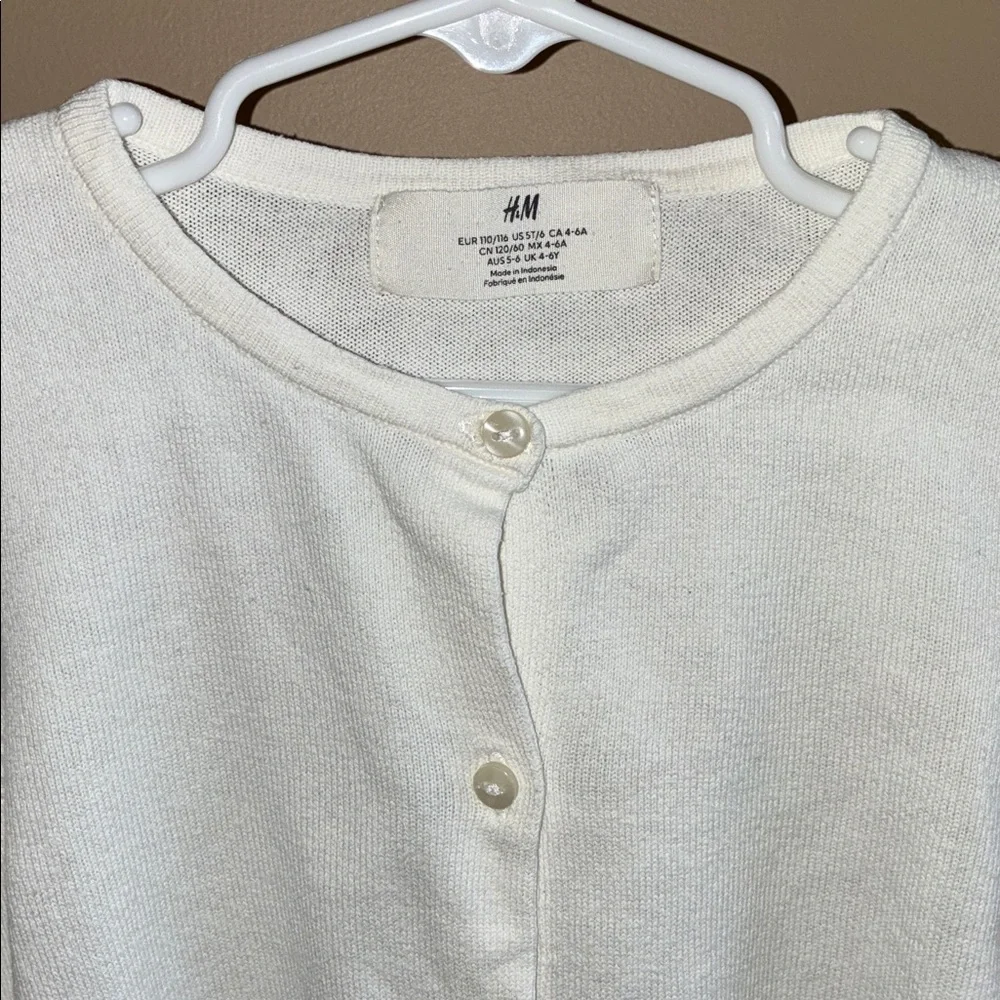 H&M Girls’ White Cotton Cardigan with Heart Accent - Picture 2 of 10
